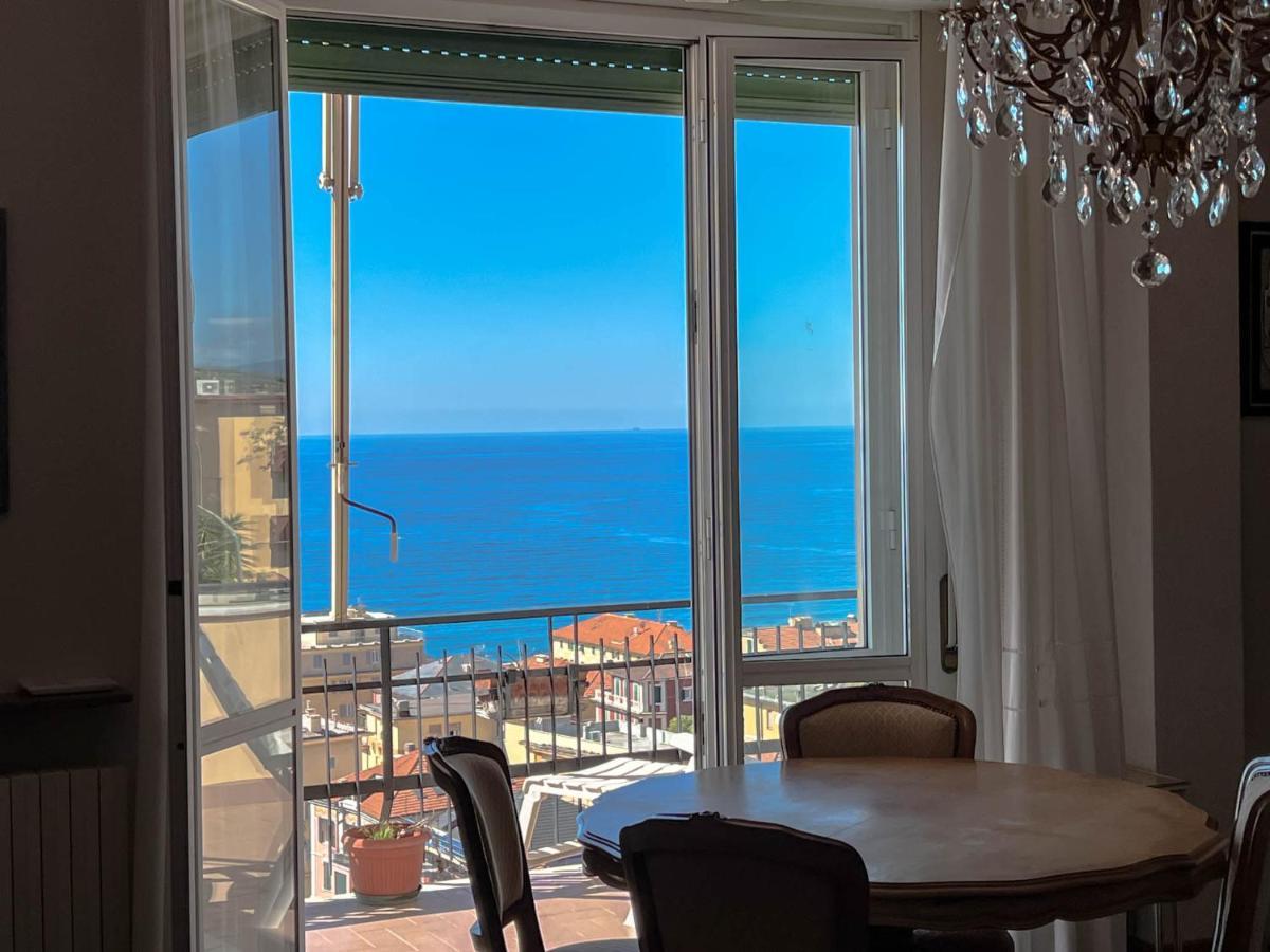 Grande Appartamento Vista Mare Varazze Exterior photo